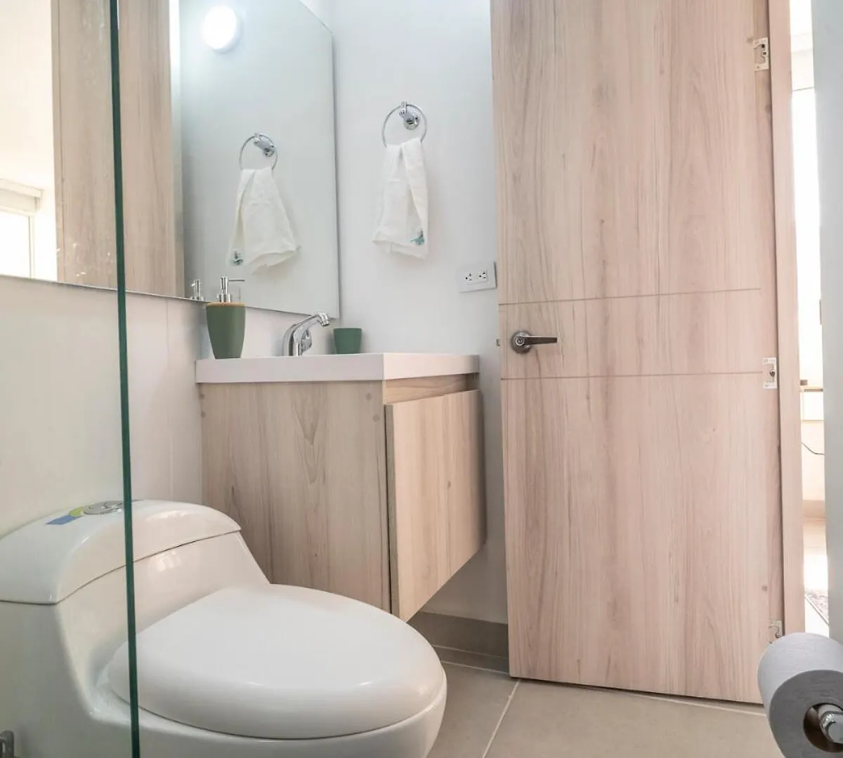 Modern Apartment Minutes From The Beach Manzanillo Colombia